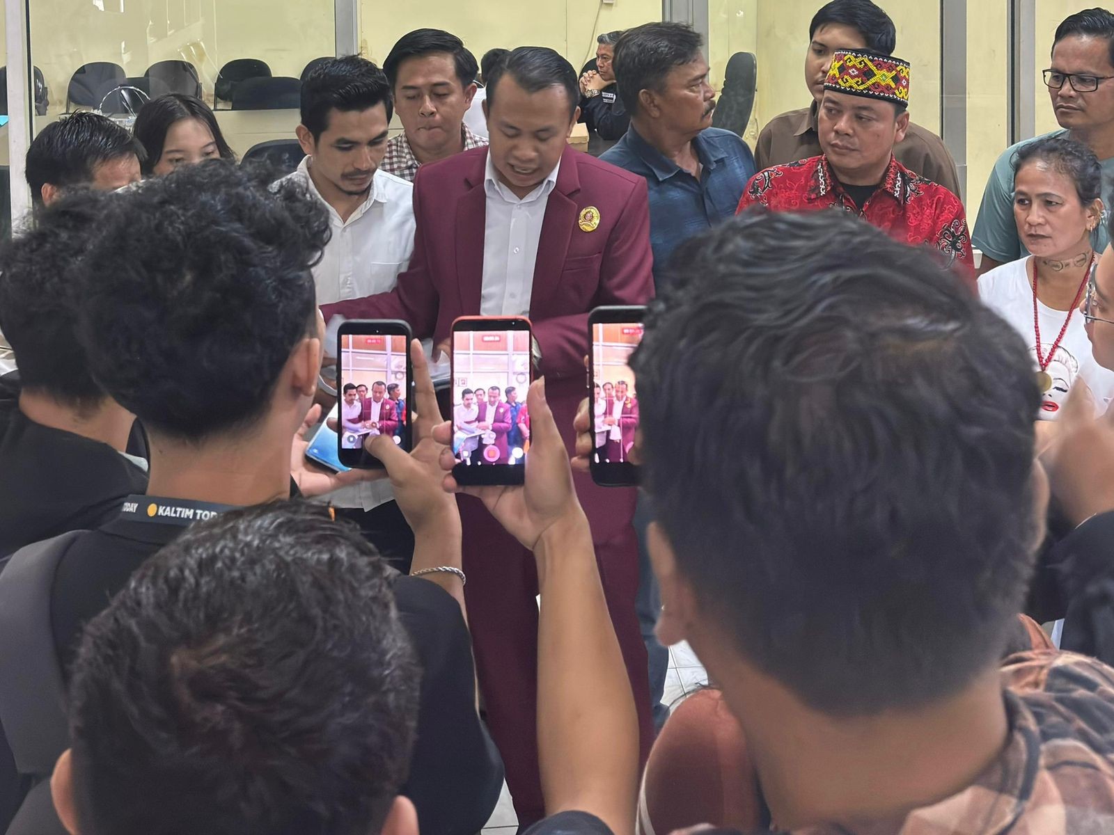 Kuasa Hukum RN Gelar Konferensi Pers: Bantah Framing dan Ungkap Dugaan Kriminalisasi dalam Konflik Lahan Kubar