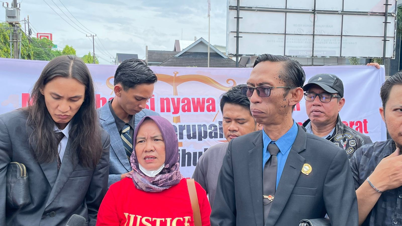 Vonis 10 Terdakwa Kasus Pembunuhan di THM Crown Samarinda Dinilai Tak Cerminkan Keadilan