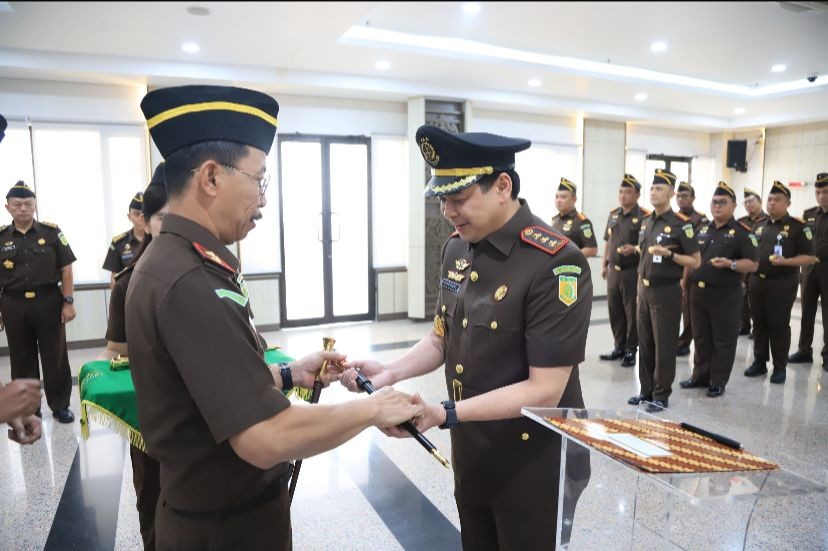 Kajati Kaltim Pimpin Pelantikan Pejabat Eselon III, Empat Jabatan Strategis Berganti