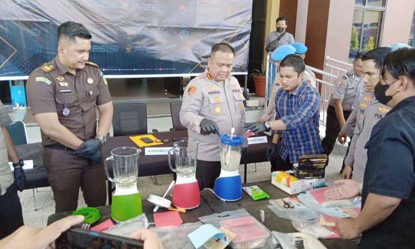 Polresta Samarinda Musnahkan 3 Kg Sabu, Ratusan Pil Ekstasi, dan 2 Kg Ganja