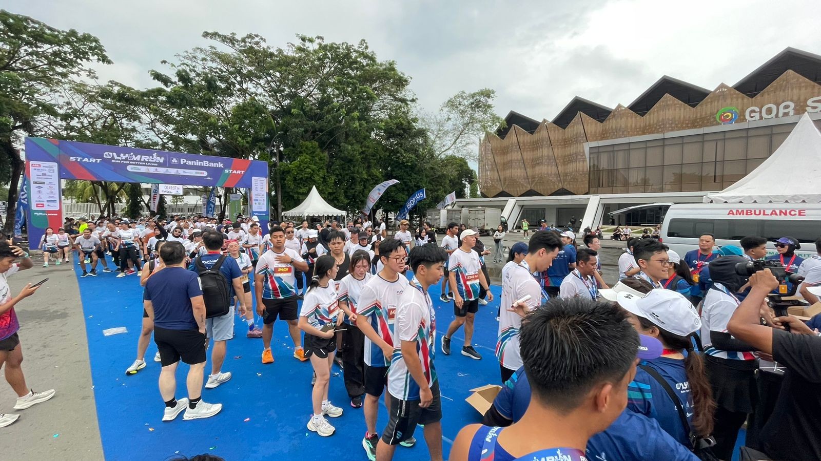 Samarinda Jadi Pembuka Olymrun 2026, Ribuan Pelari Ramaikan GOR Segiri
