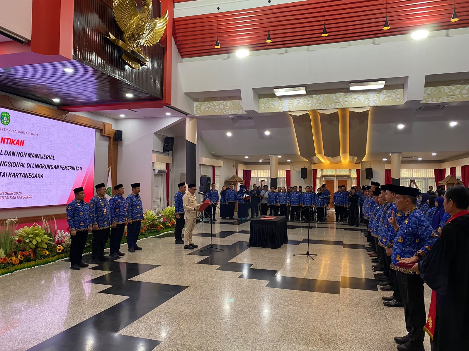 64 Pejabat Pemkab Kukar Dilantik, Bupati Tekankan Peremajaan Organisasi dan Peningkatan Kualitas Pelayanan kepada Masyarakat