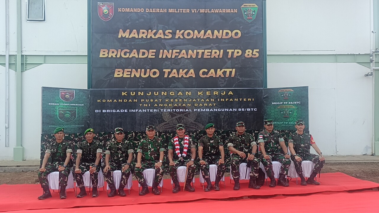 Danpussenif Tinjau Satuan Baru di Kutai Barat, Tekankan Prajurit Bangun Tradisi Positif dan Jadi Solusi Masyarakat