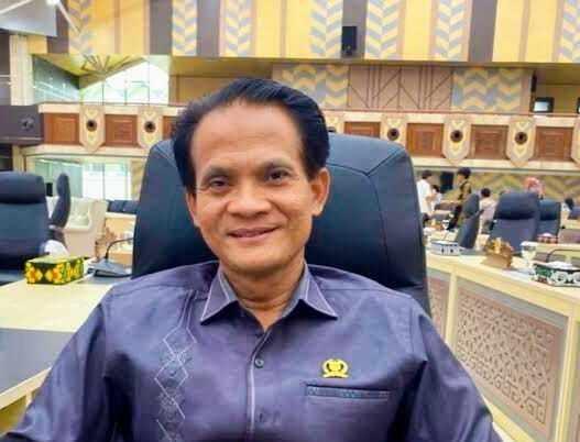Di Tengah Geliat Pembangunan, Kantor Kelurahan Karang Mumus Masih Mengontrak